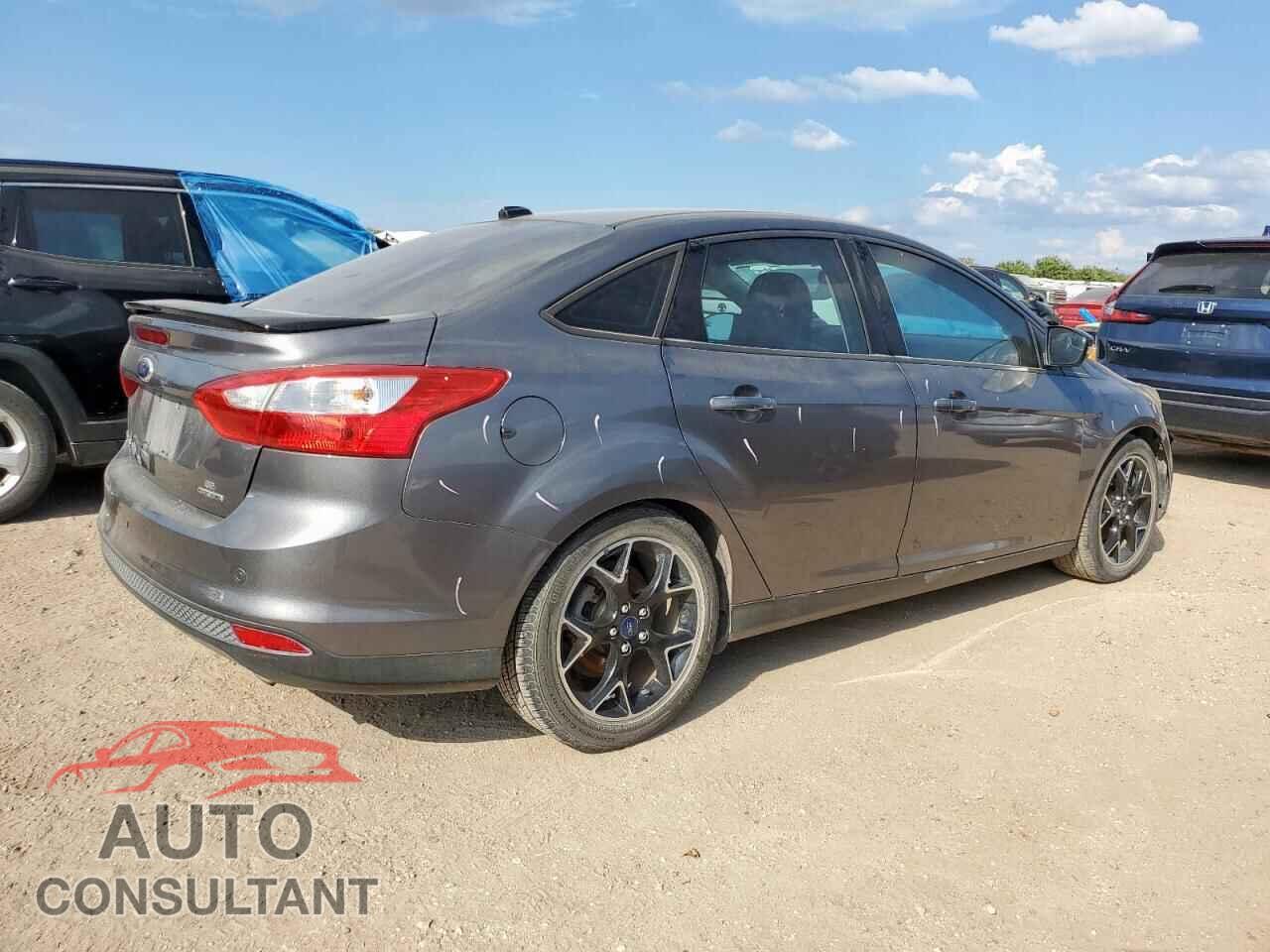 FORD FOCUS 2014 - 1FADP3F22EL183601