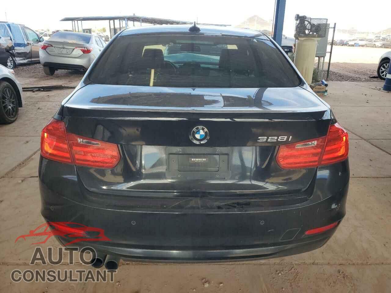 BMW 3 SERIES 2013 - WBA3C1C55DF437638