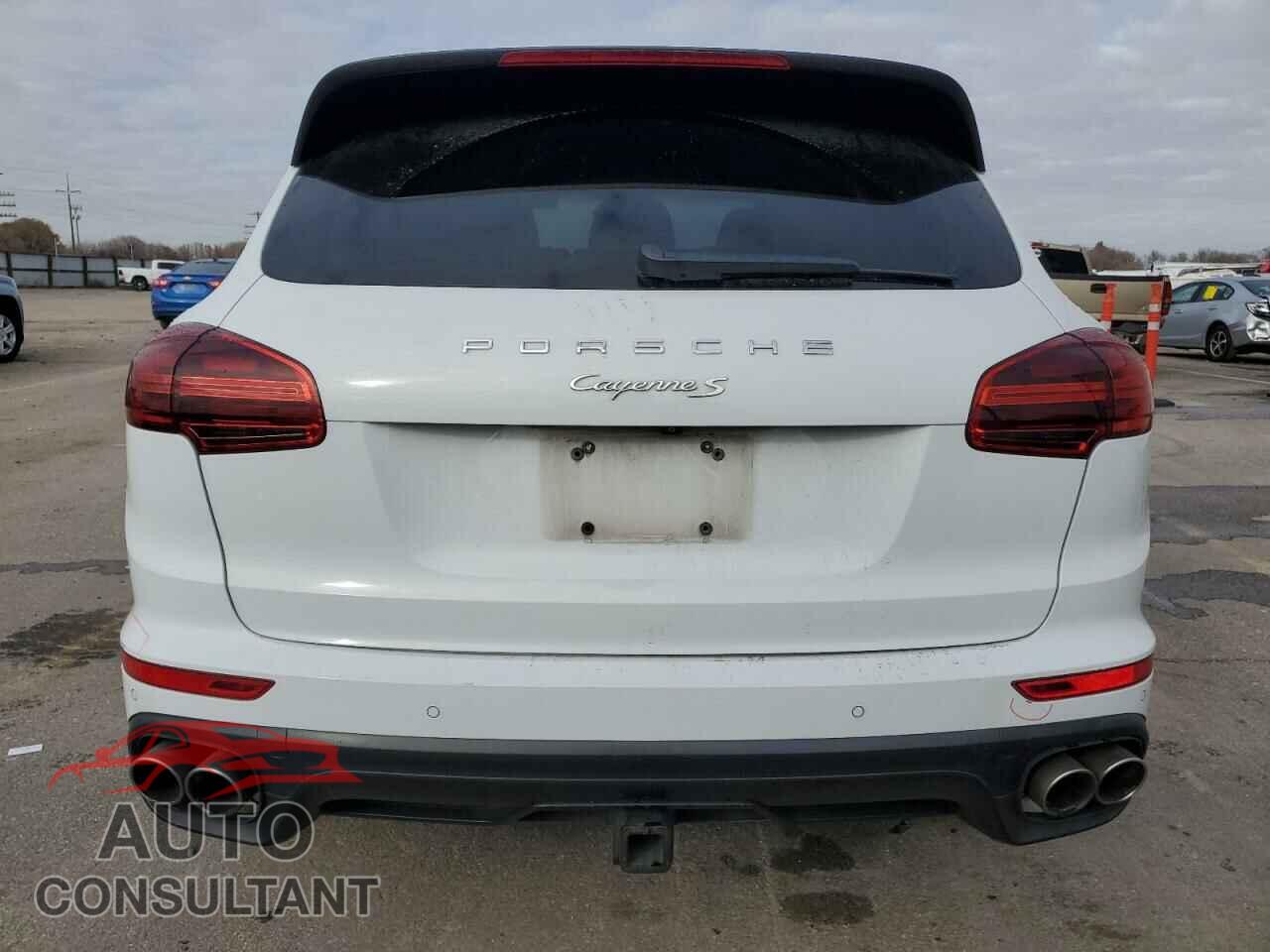 PORSCHE CAYENNE 2015 - WP1AB2A23FLA56174