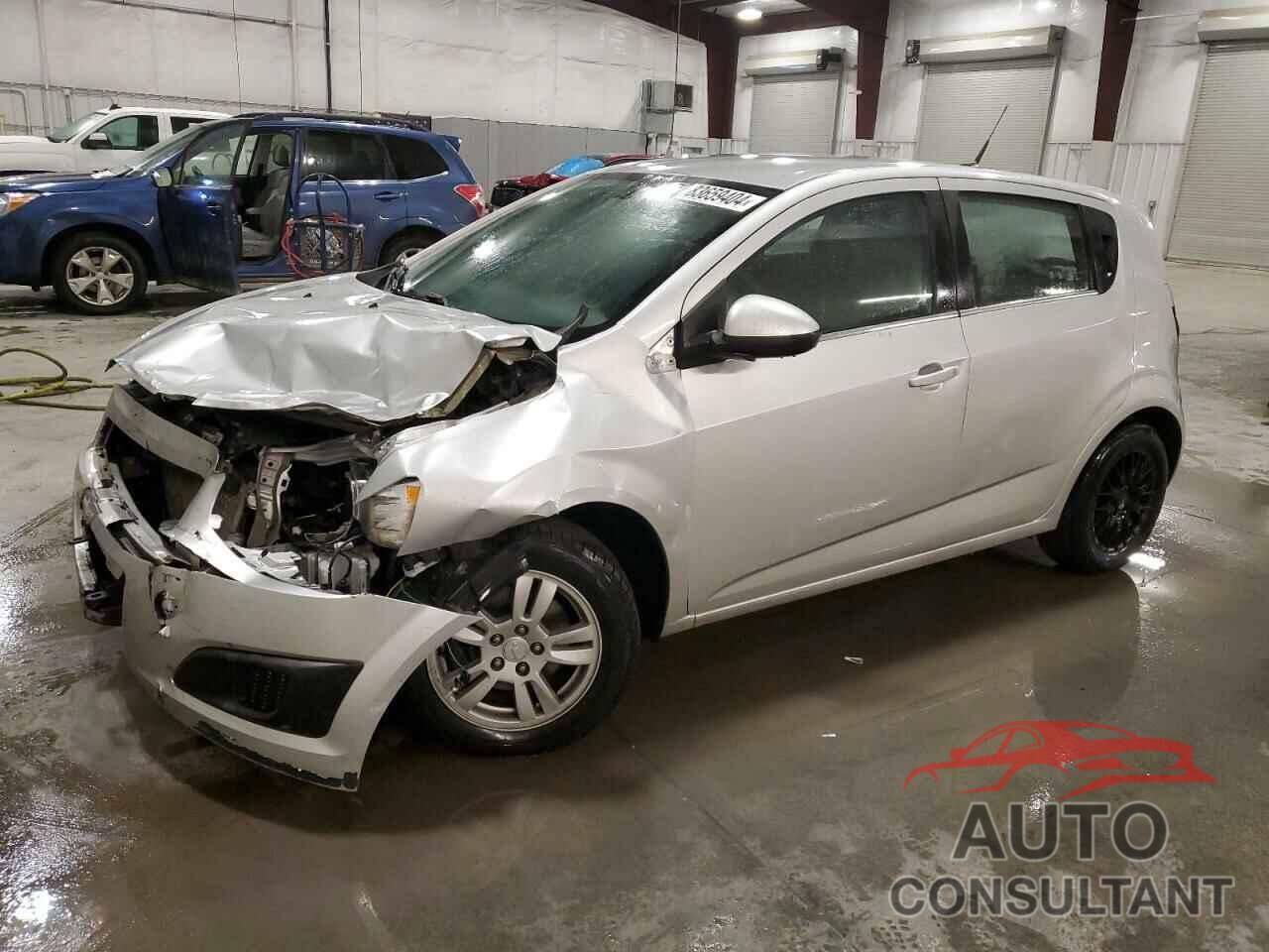 CHEVROLET SONIC 2014 - 1G1JC6SG2E4219933