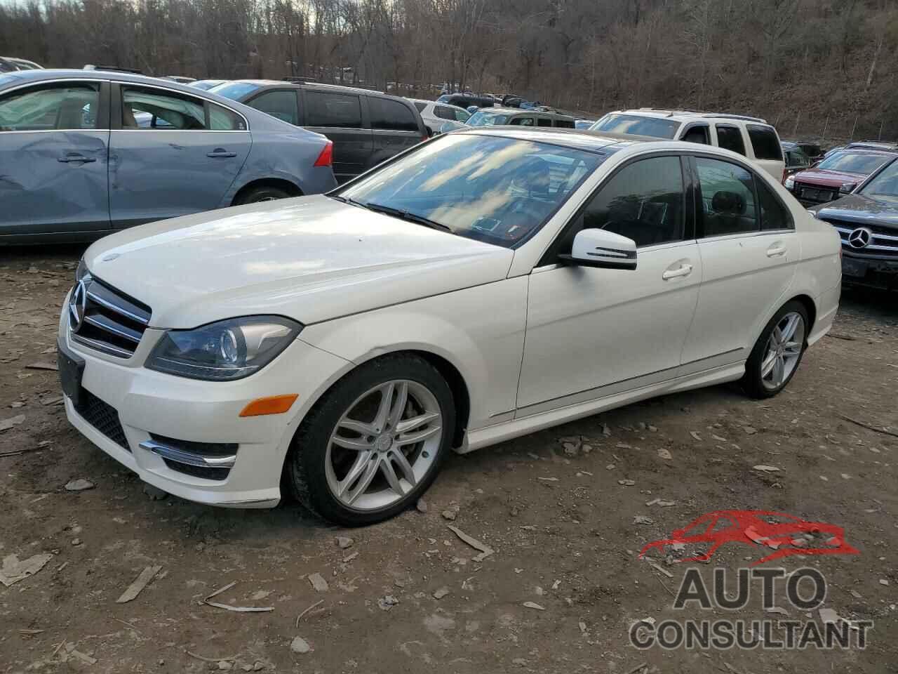 MERCEDES-BENZ C-CLASS 2014 - WDDGF8AB6EG194310