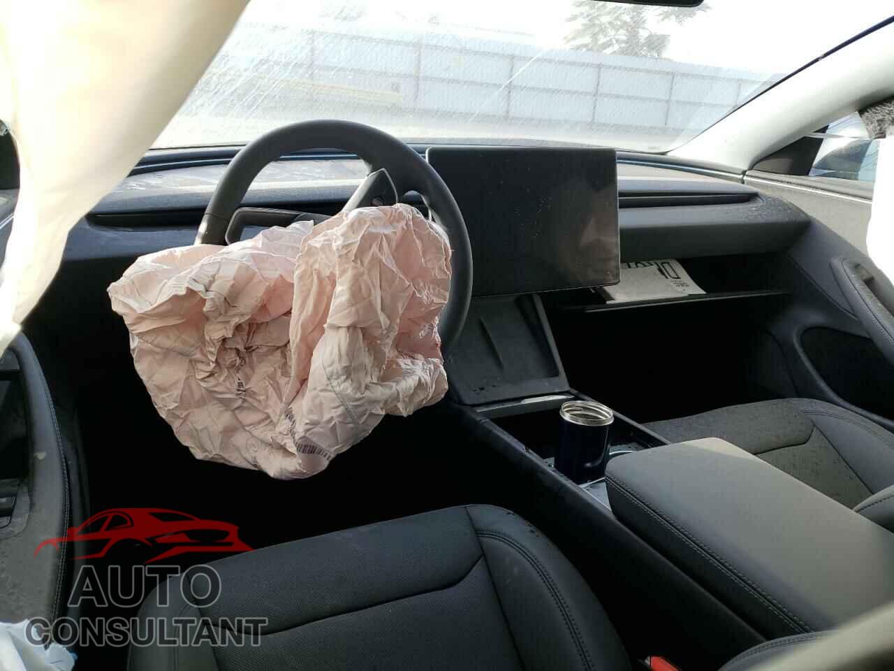 TESLA MODEL 3 2024 - 5YJ3E1EA5RF870167