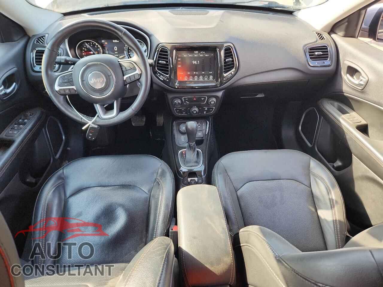 JEEP COMPASS 2019 - 3C4NJDCB2KT596273