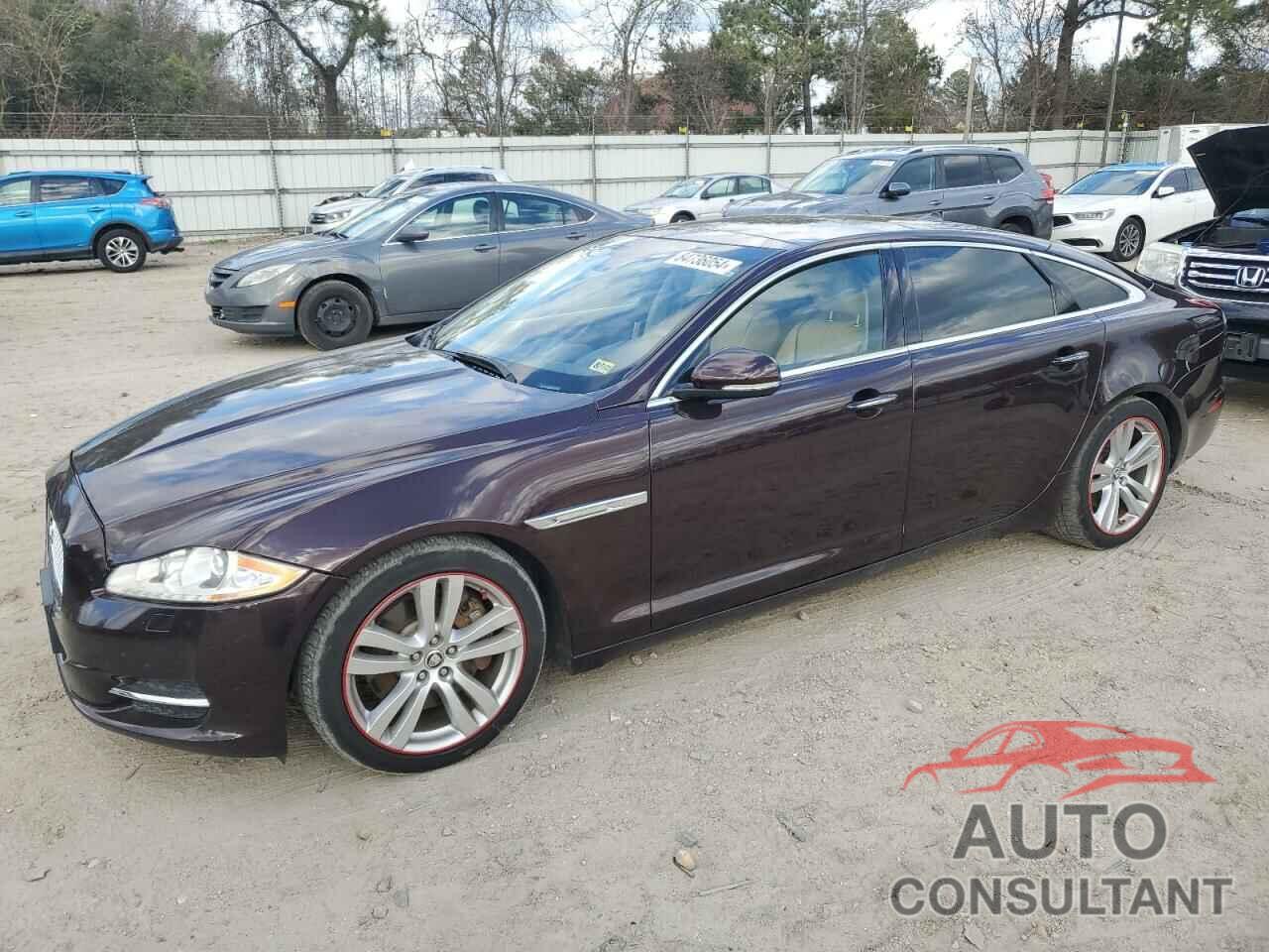 JAGUAR XJ 2013 - SAJWA2G12DLV57581