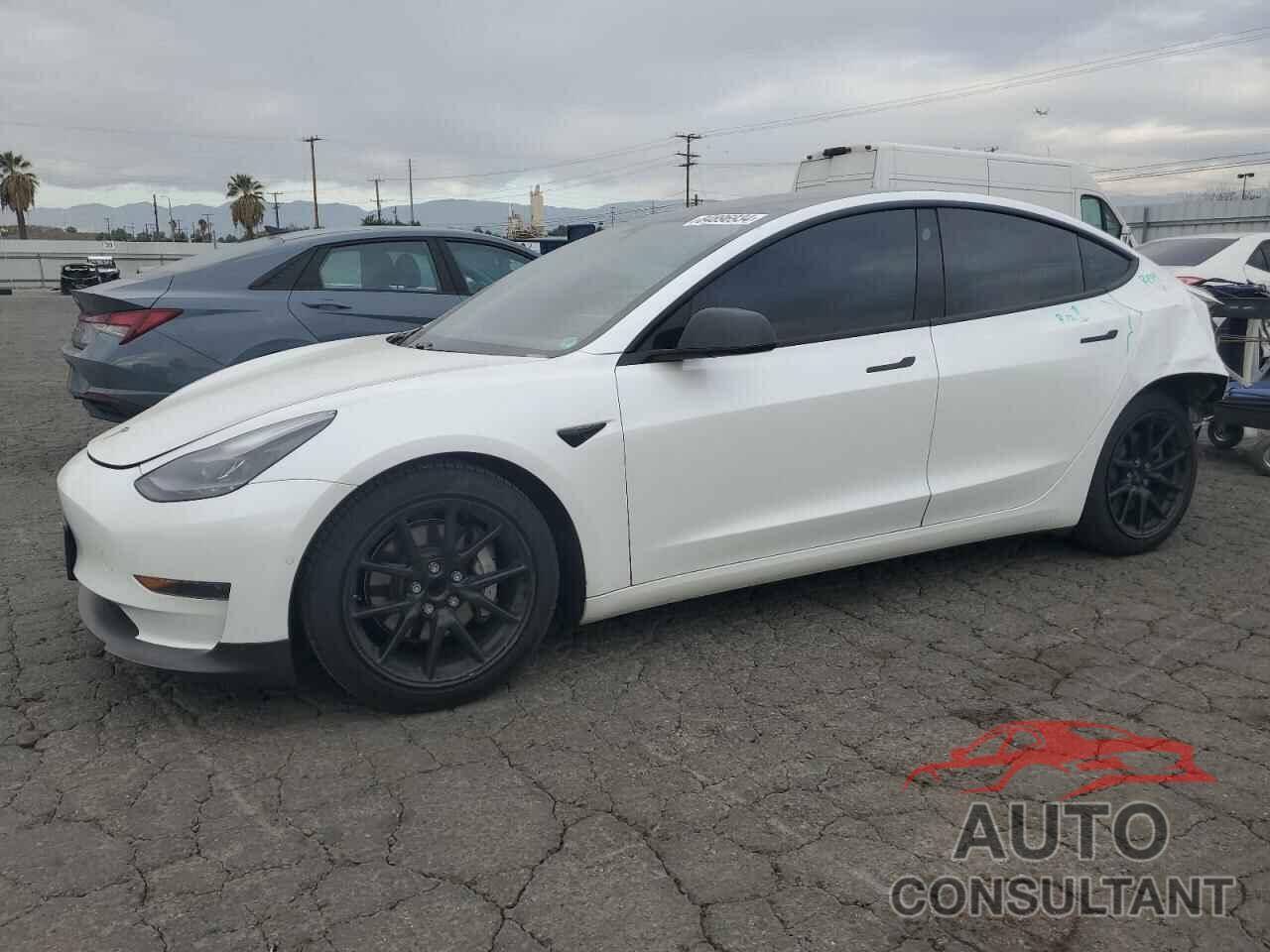 TESLA MODEL 3 2021 - 5YJ3E1EA0MF941462