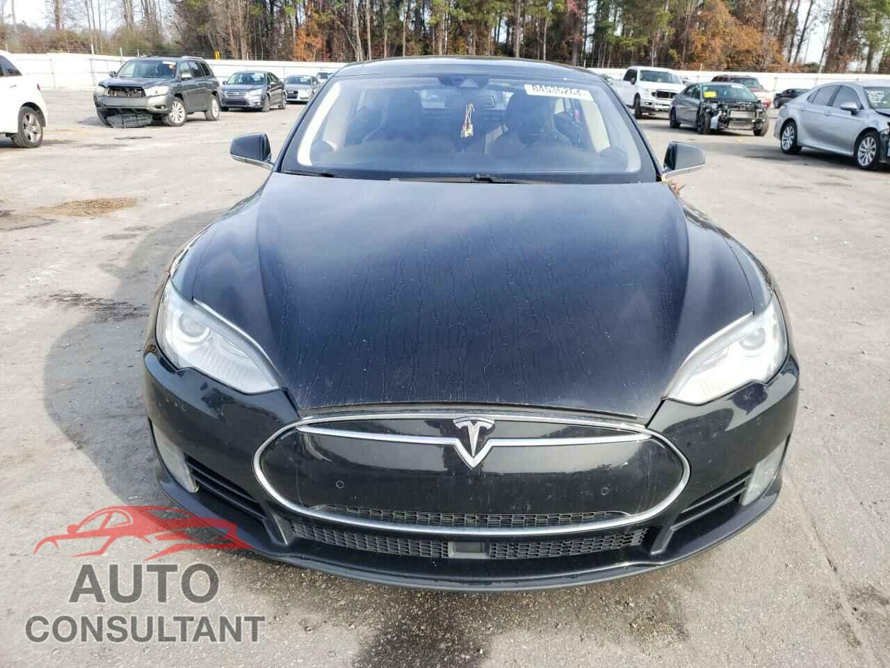 TESLA MODEL S 2015 - 5YJSA1S28FF095427