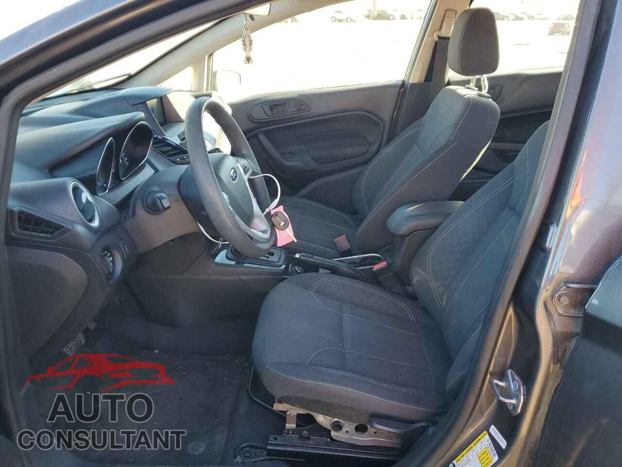 FORD FIESTA 2018 - 3FADP4EJ0JM100853