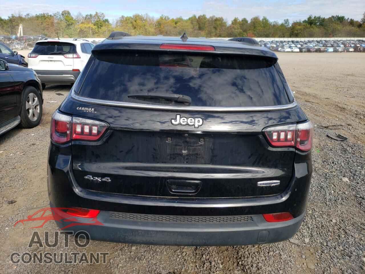 JEEP COMPASS 2018 - 3C4NJDBB2JT454215