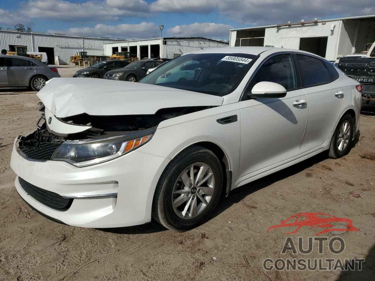 KIA OPTIMA 2018 - 5XXGT4L39JG249982