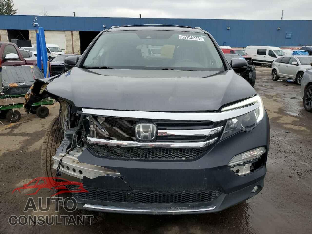 HONDA PILOT 2017 - 5FNYF6H99HB018291