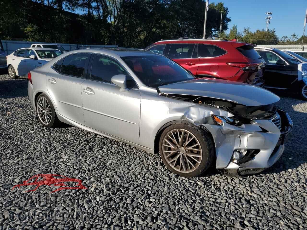 LEXUS IS 2015 - JTHCF1D26F5015979