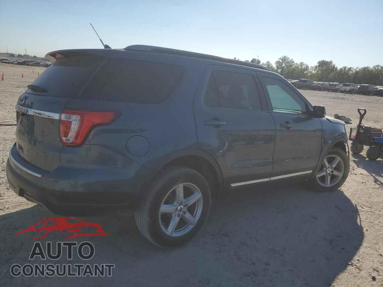 FORD EXPLORER 2018 - 1FM5K7D8XJGB08266