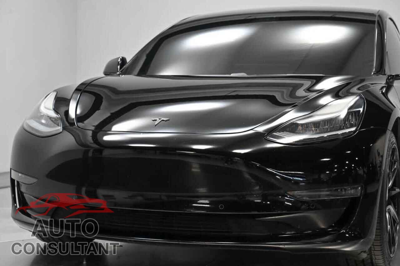 TESLA MODEL 3 2018 - 5YJ3E1EB5JF128896