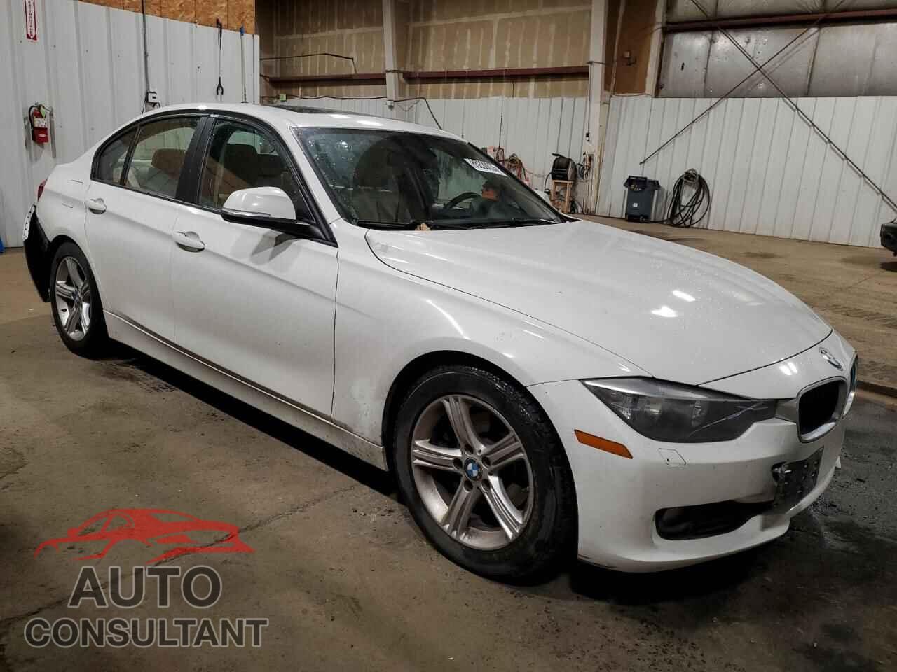 BMW 3 SERIES 2013 - WBA3A5C56DF350733