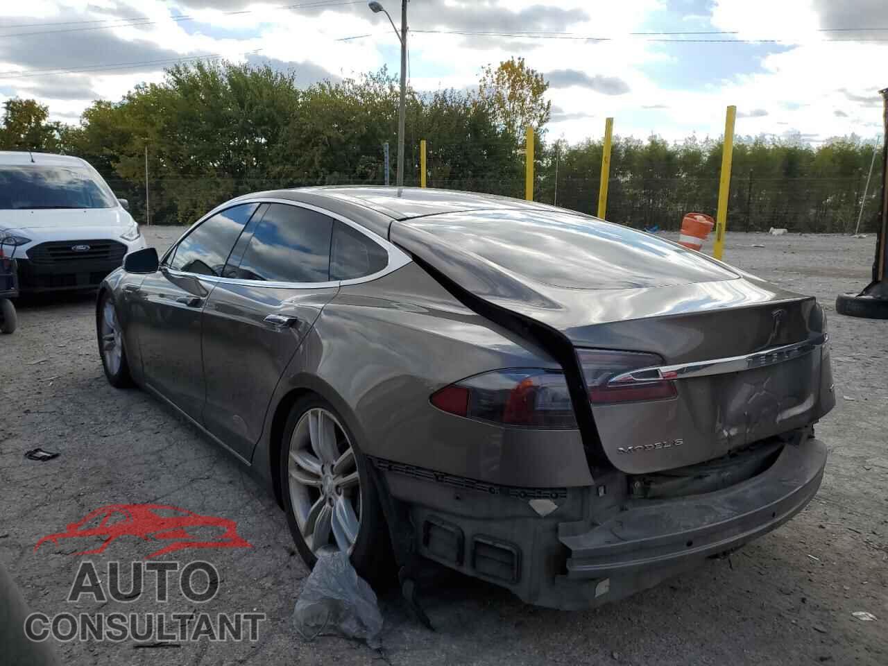 TESLA MODEL S 2015 - 5YJSA1E21FF113021