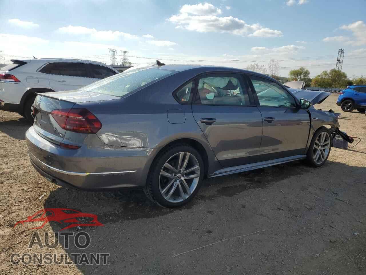 VOLKSWAGEN PASSAT 2018 - 1VWAA7A3XJC043941