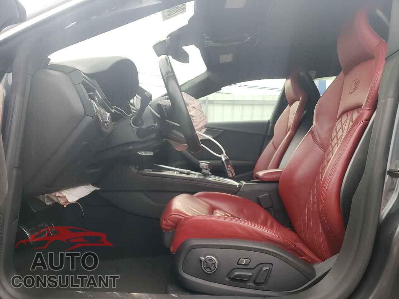 AUDI S5/RS5 2018 - WAUC4CF58JA040664