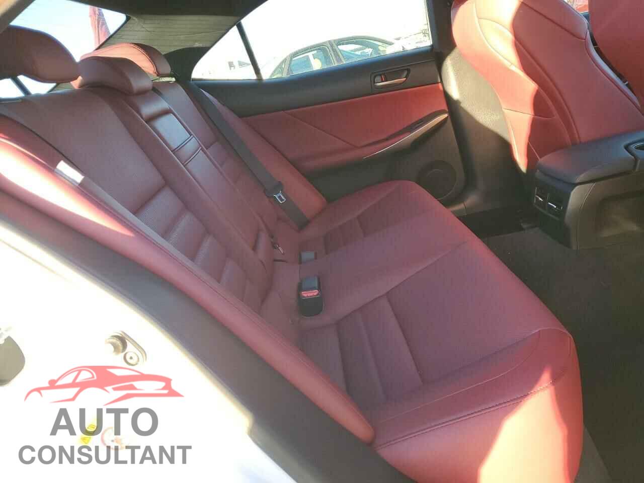 LEXUS IS 2017 - JTHBA1D27H5046428