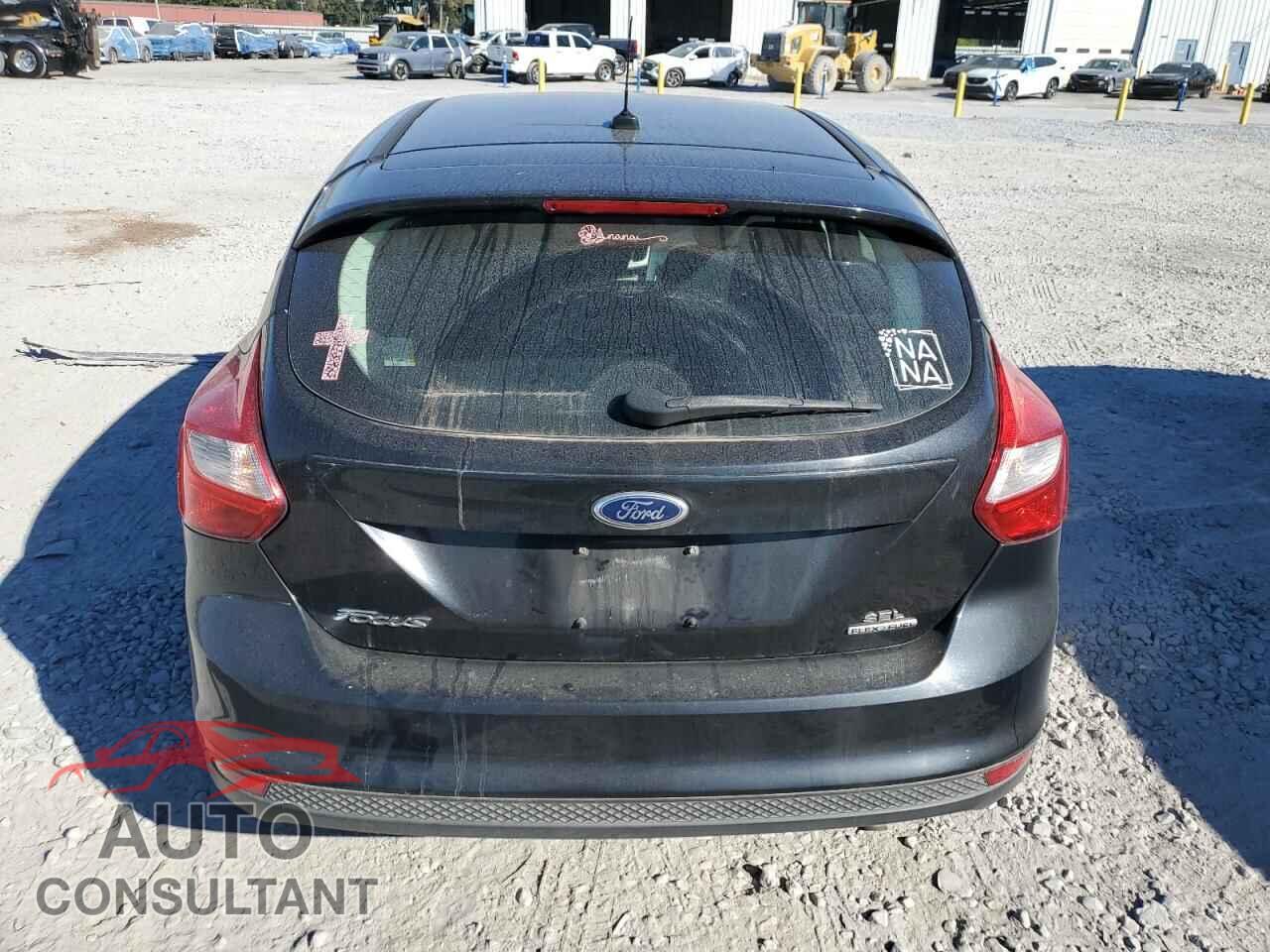 FORD FOCUS 2012 - 1FAHP3M26CL399159