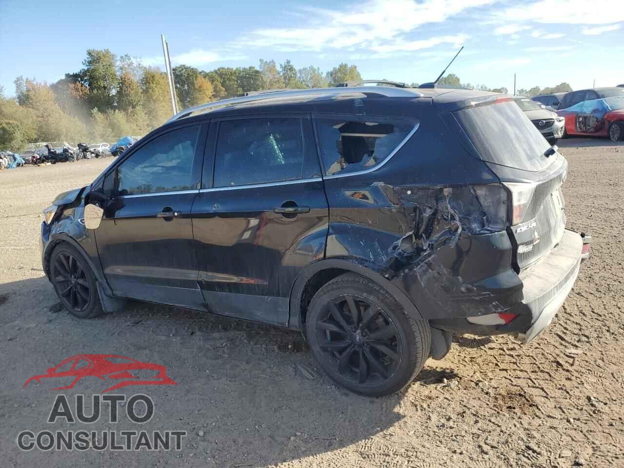 FORD ESCAPE 2017 - 1FMCU0J93HUB40641