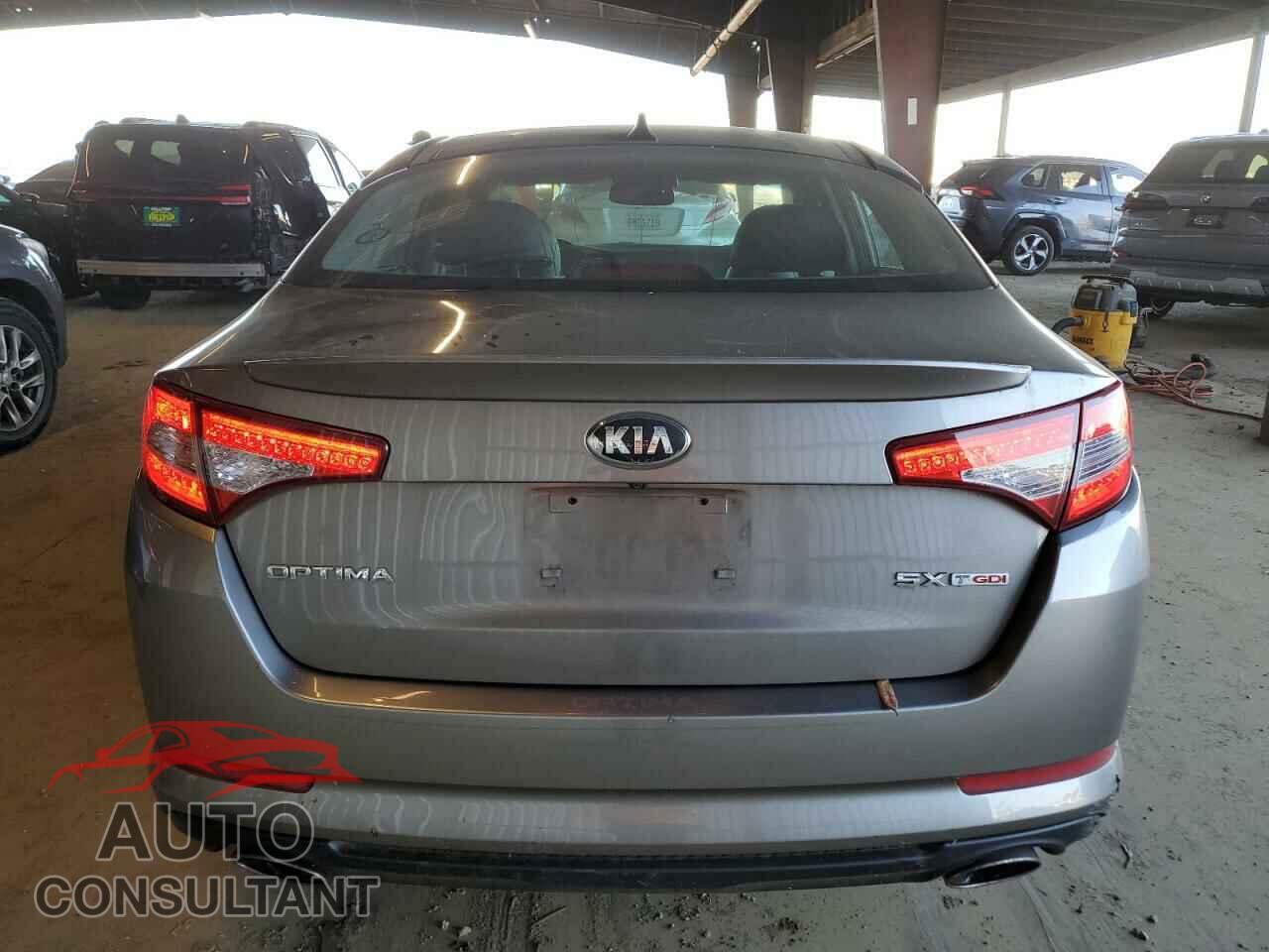 KIA OPTIMA 2013 - 5XXGR4A67DG180841