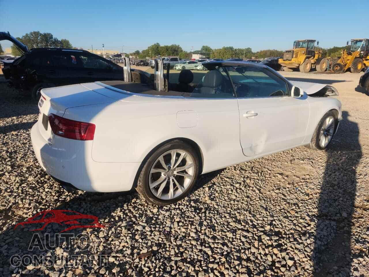 AUDI A5 2013 - WAUJFAFH5DN007019