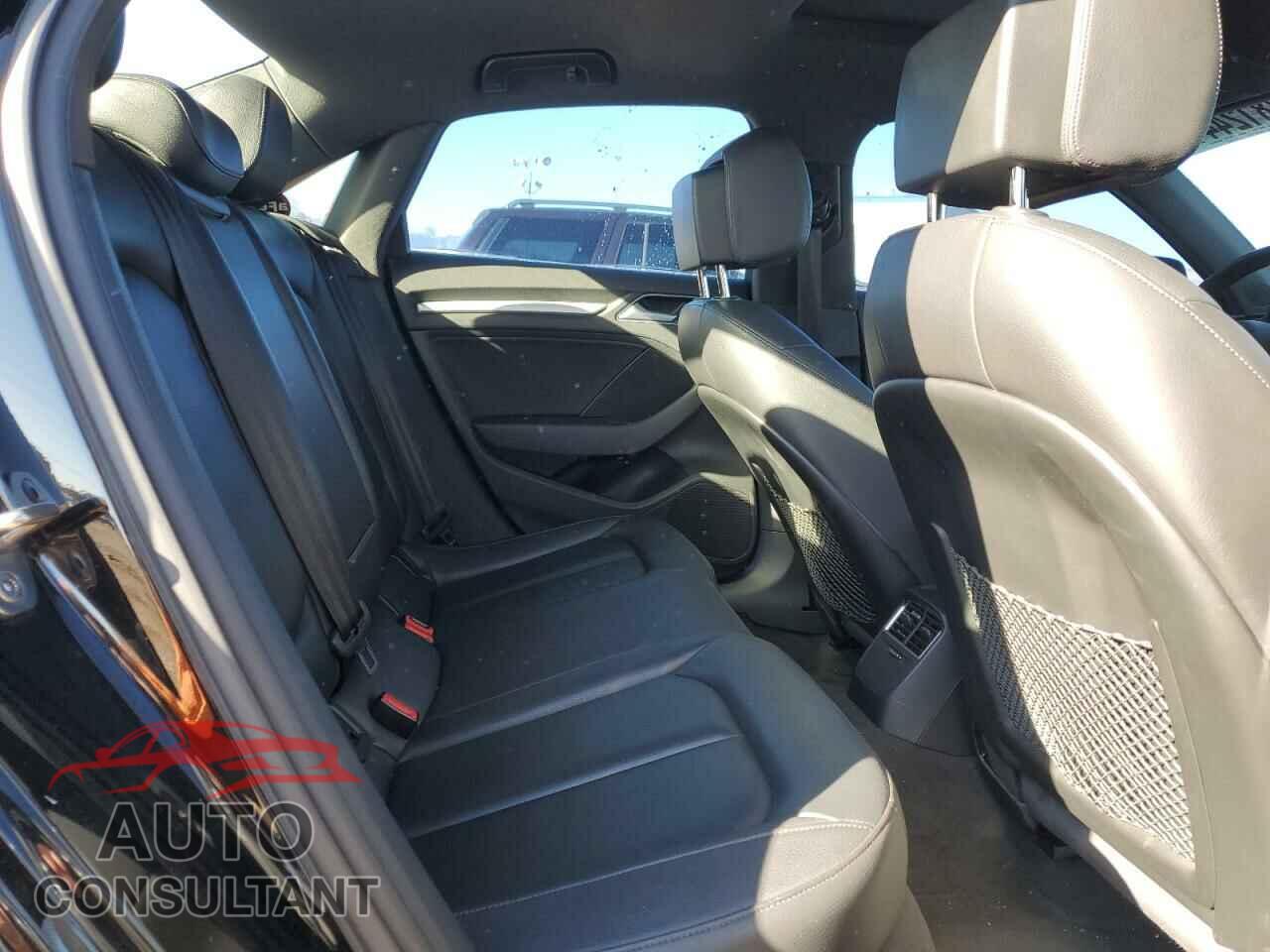 AUDI A3 2017 - WAUB8GFF7H1068613