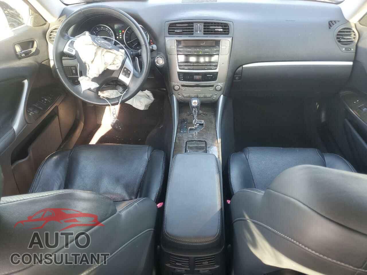 LEXUS IS 2012 - JTHCF5C24C5053733
