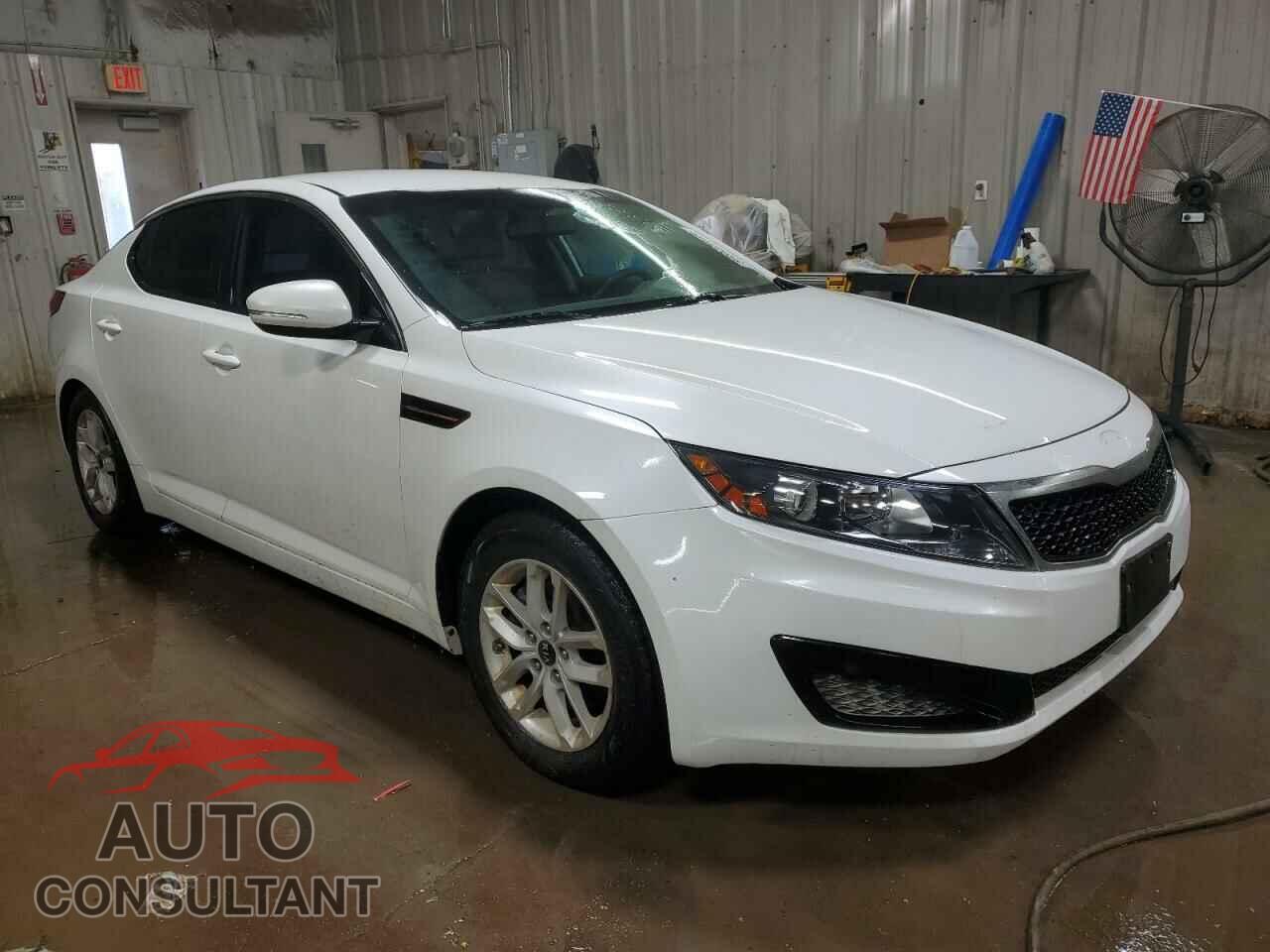 KIA OPTIMA 2011 - KNAGM4A71B5092289