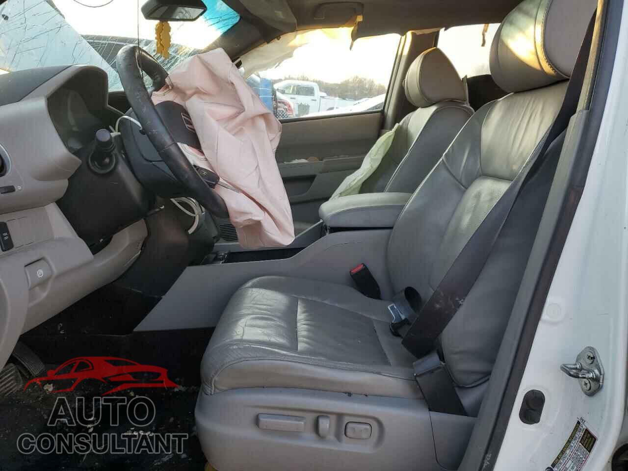 HONDA PILOT 2011 - 5FNYF3H57BB040972