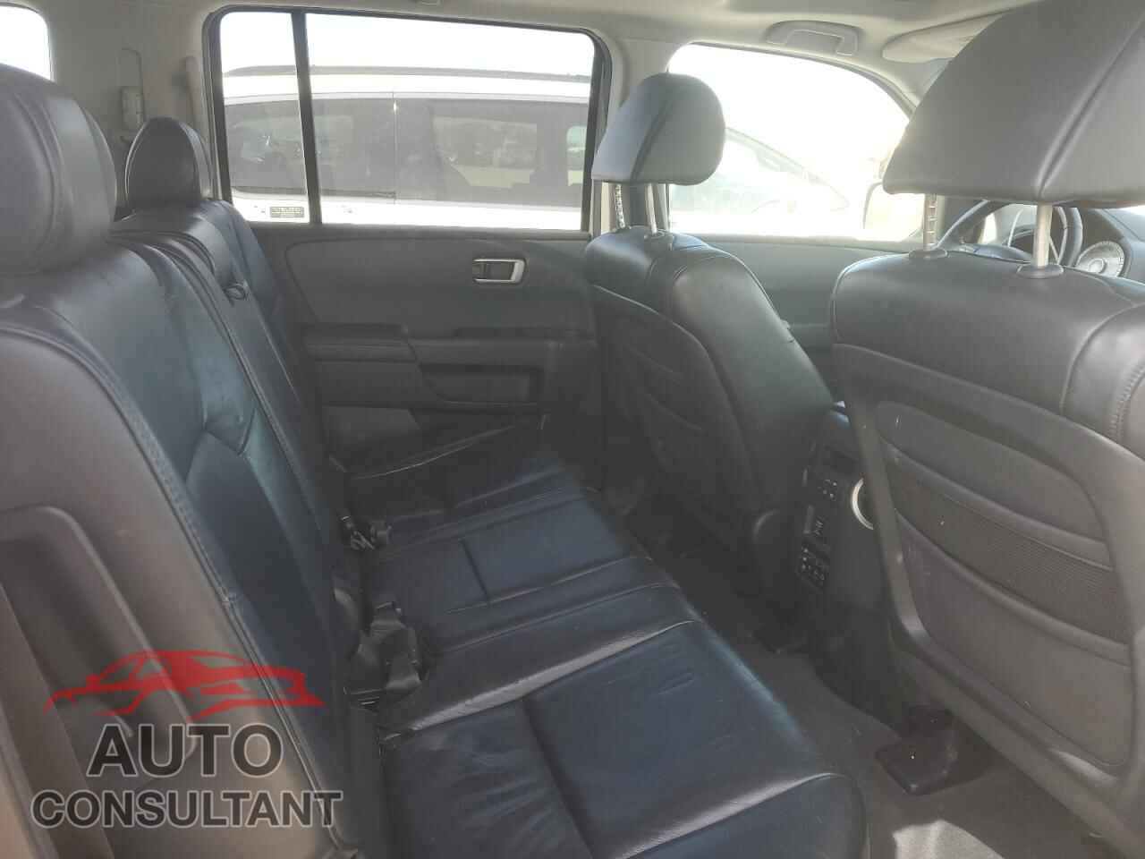 HONDA PILOT 2009 - 5FNYF48619B013680