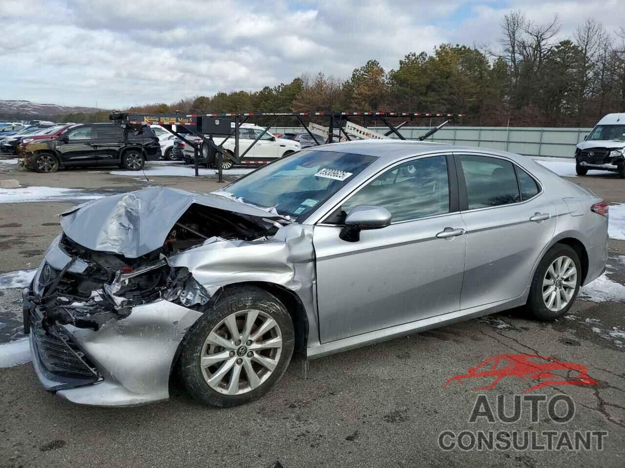TOYOTA CAMRY 2018 - 4T1B11HK3JU566581