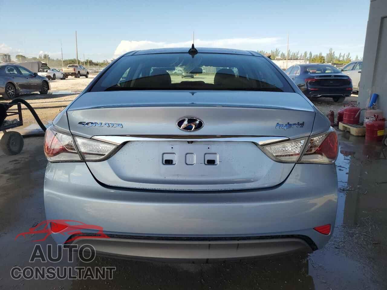 HYUNDAI SONATA 2012 - KMHEC4A45CA036671