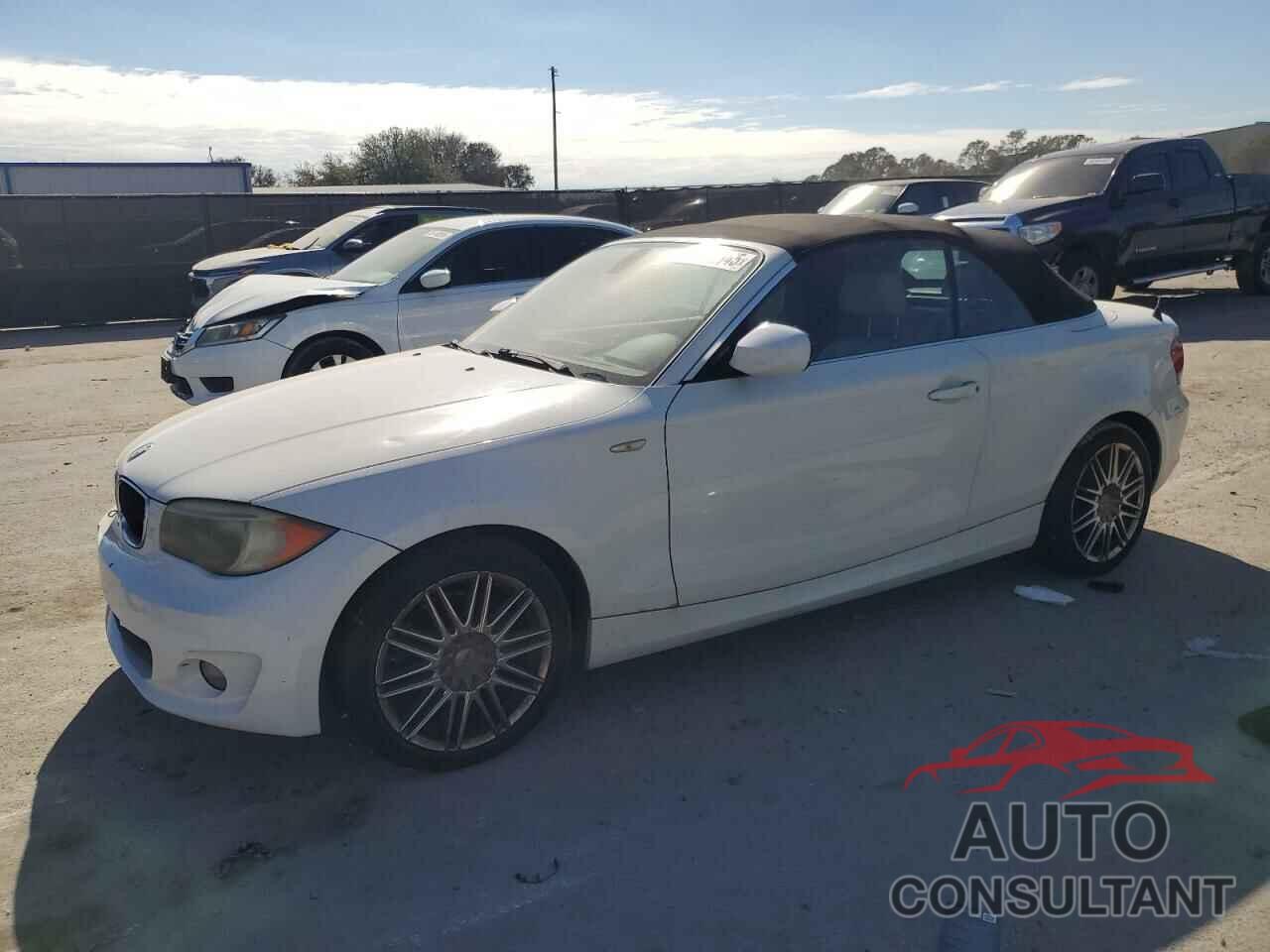 BMW 1 SERIES 2012 - WBAUN1C5XCVH84372