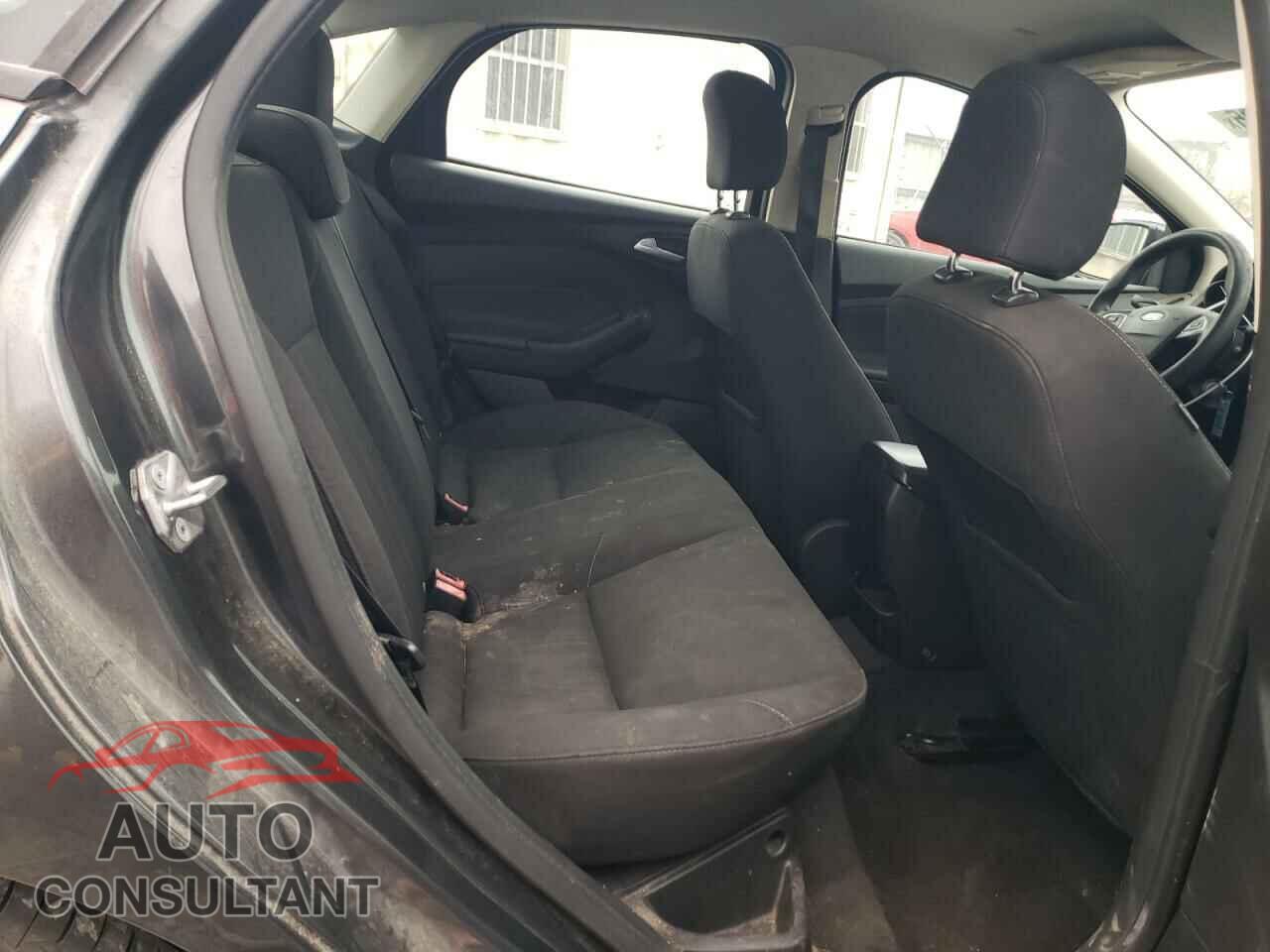FORD FOCUS 2016 - 1FADP3F29GL376282