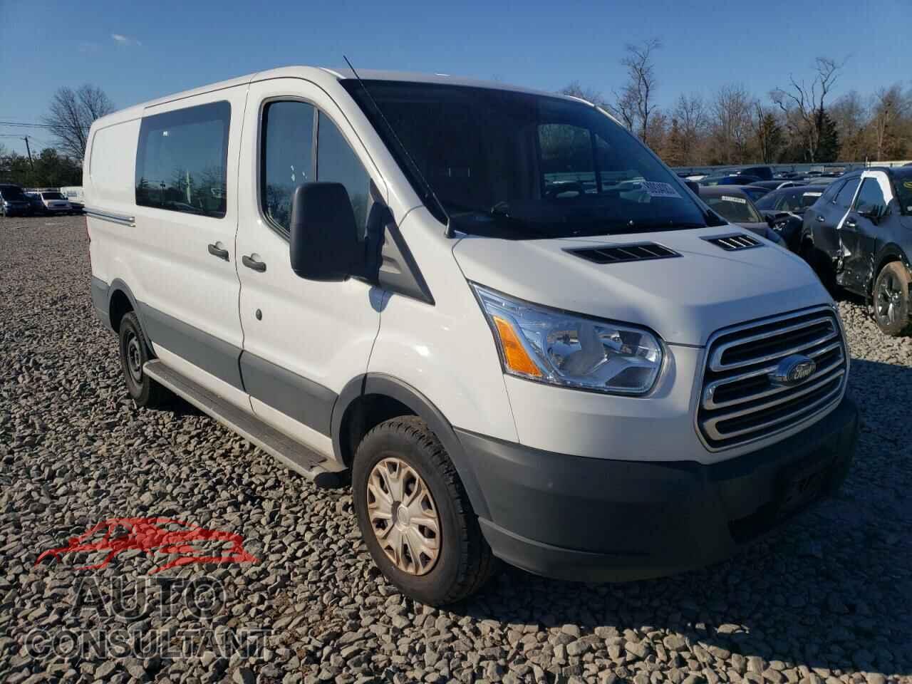 FORD TRANSIT 2019 - 1FTYR1YM5KKB52420