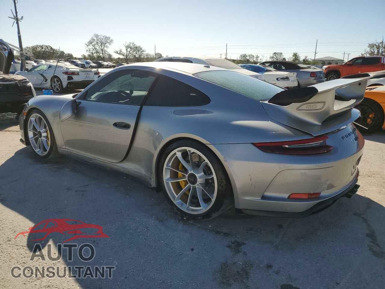 PORSCHE 911 2018 - WP0AC2A92JS174646