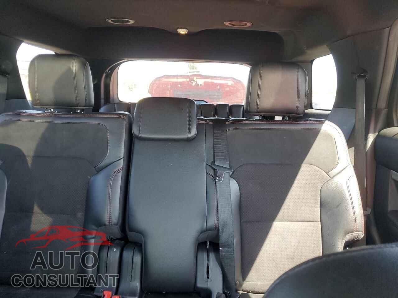 FORD EXPLORER 2018 - 1FM5K7D89JGB57295