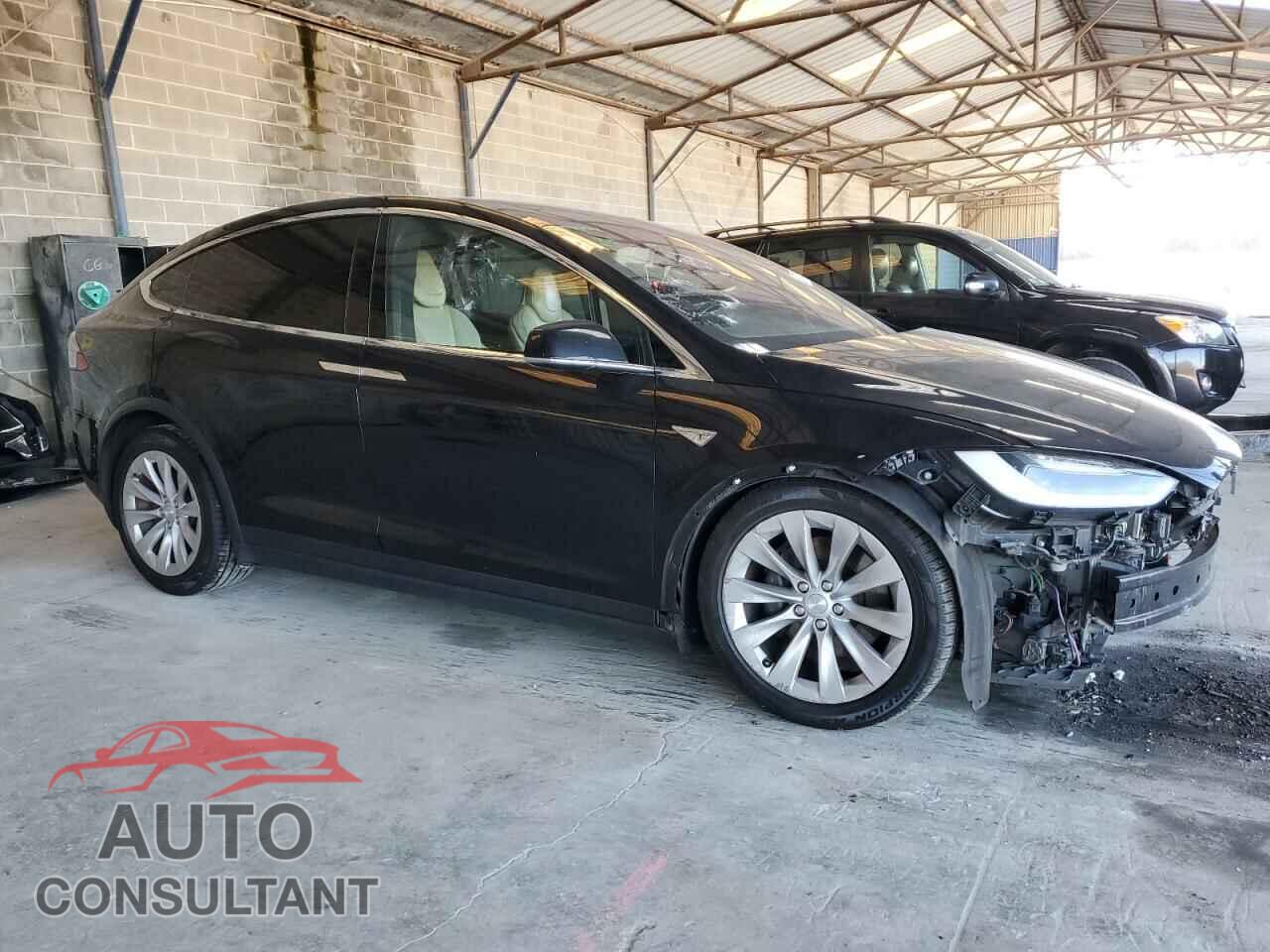 TESLA MODEL X 2016 - 5YJXCBE25GF005394