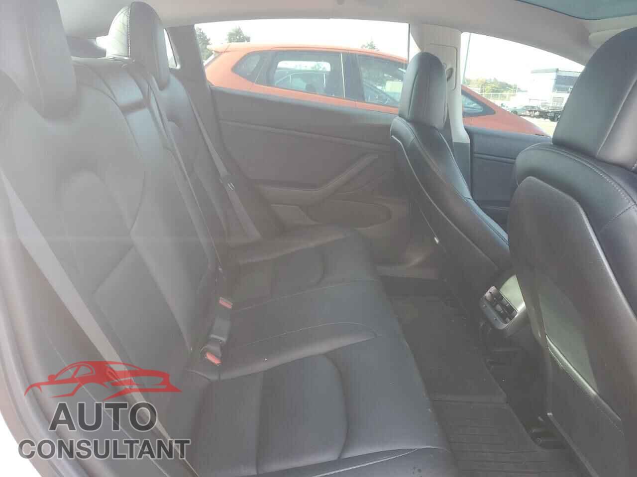 TESLA MODEL 3 2019 - 5YJ3E1EAXKF483703