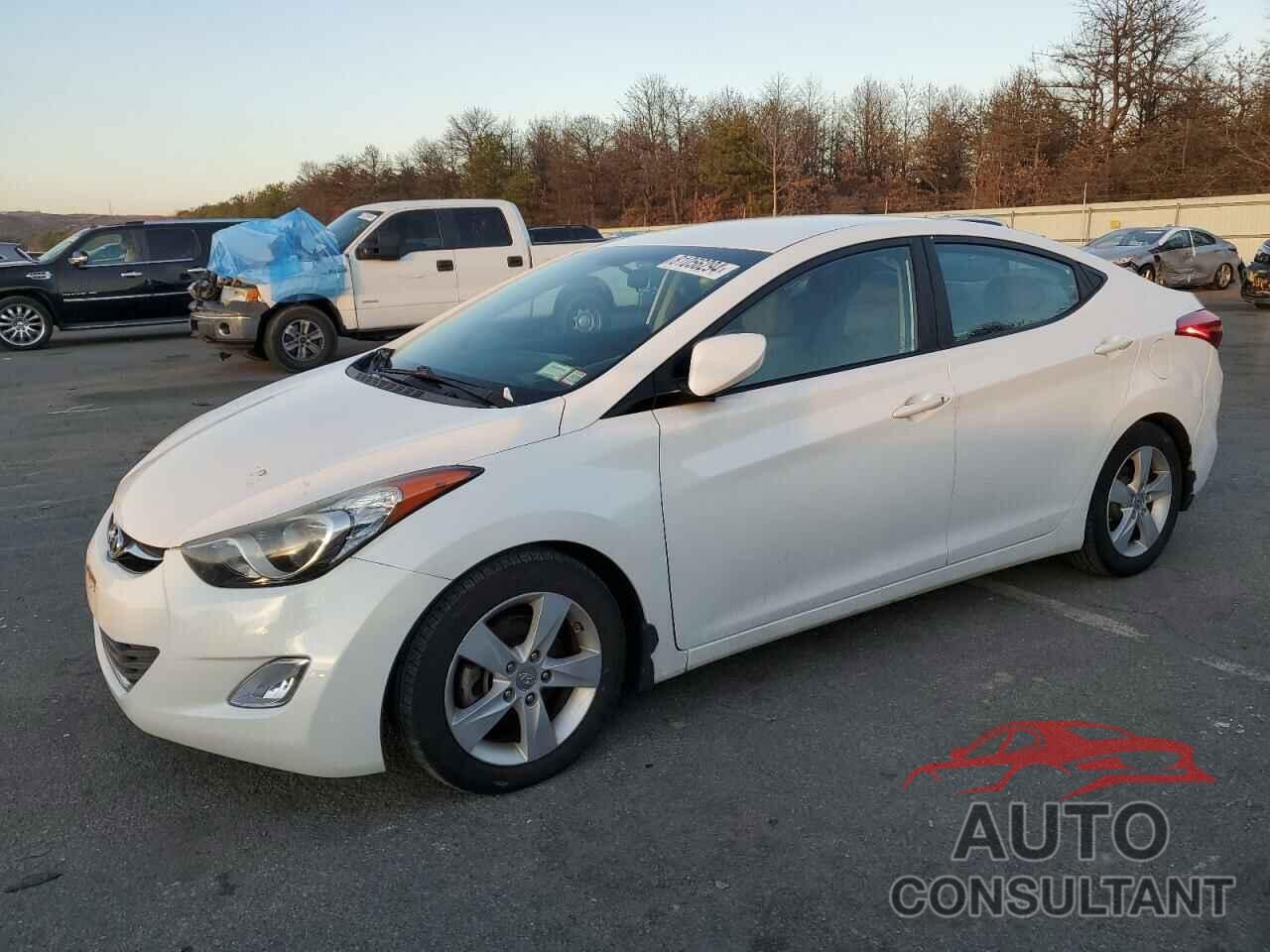 HYUNDAI ELANTRA 2013 - 5NPDH4AE7DH421539