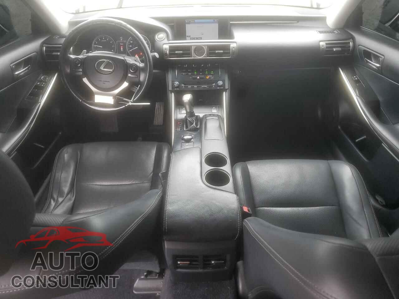 LEXUS IS 2014 - JTHBF1D27E5035538