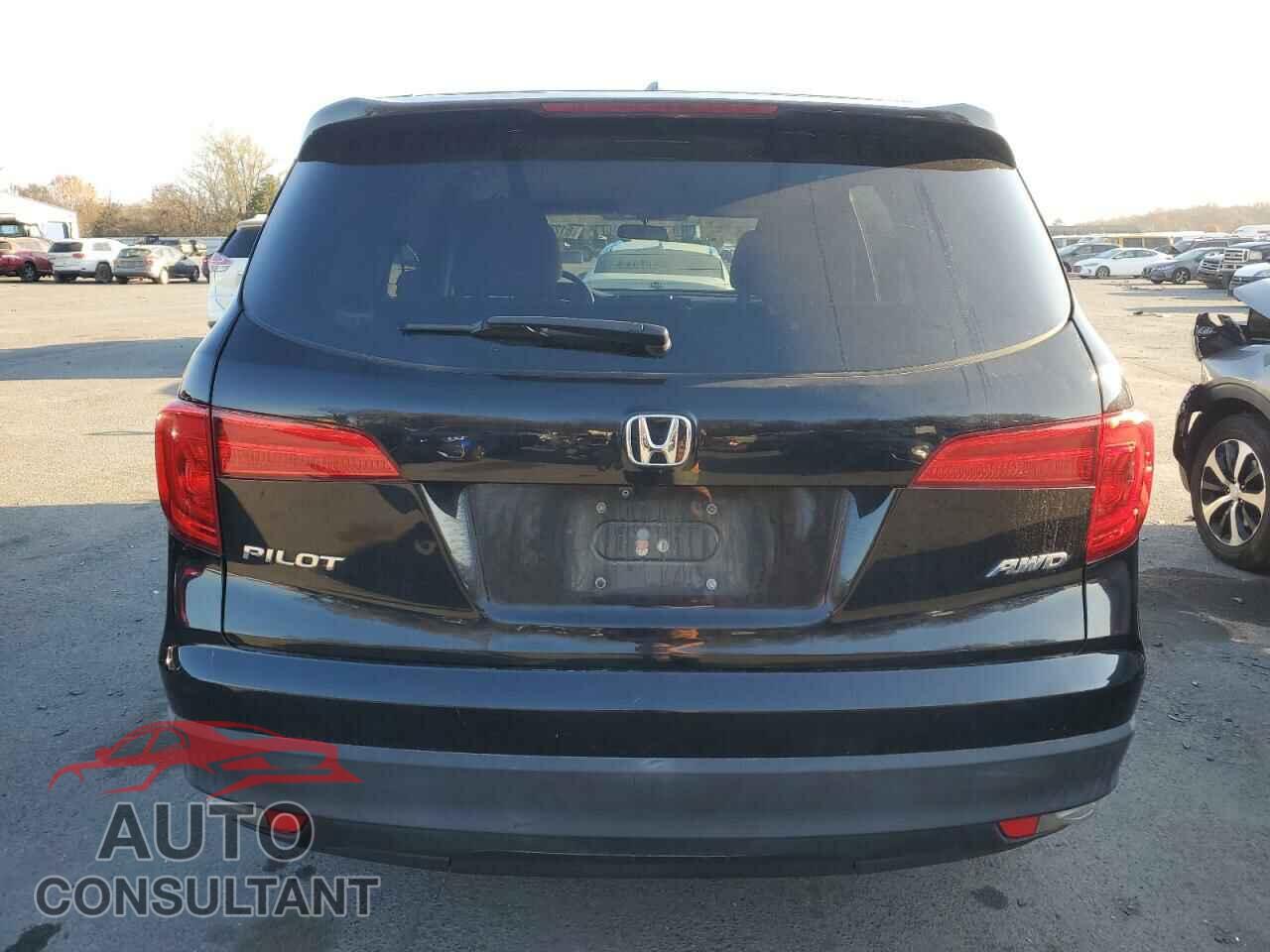 HONDA PILOT 2017 - 5FNYF6H30HB051093