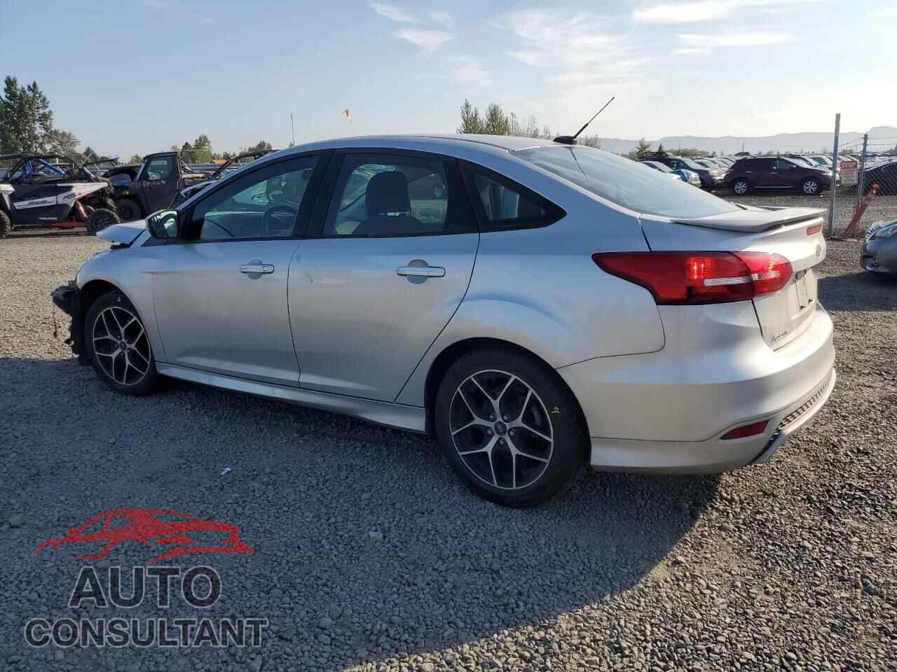 FORD FOCUS 2015 - 1FADP3F23FL300930