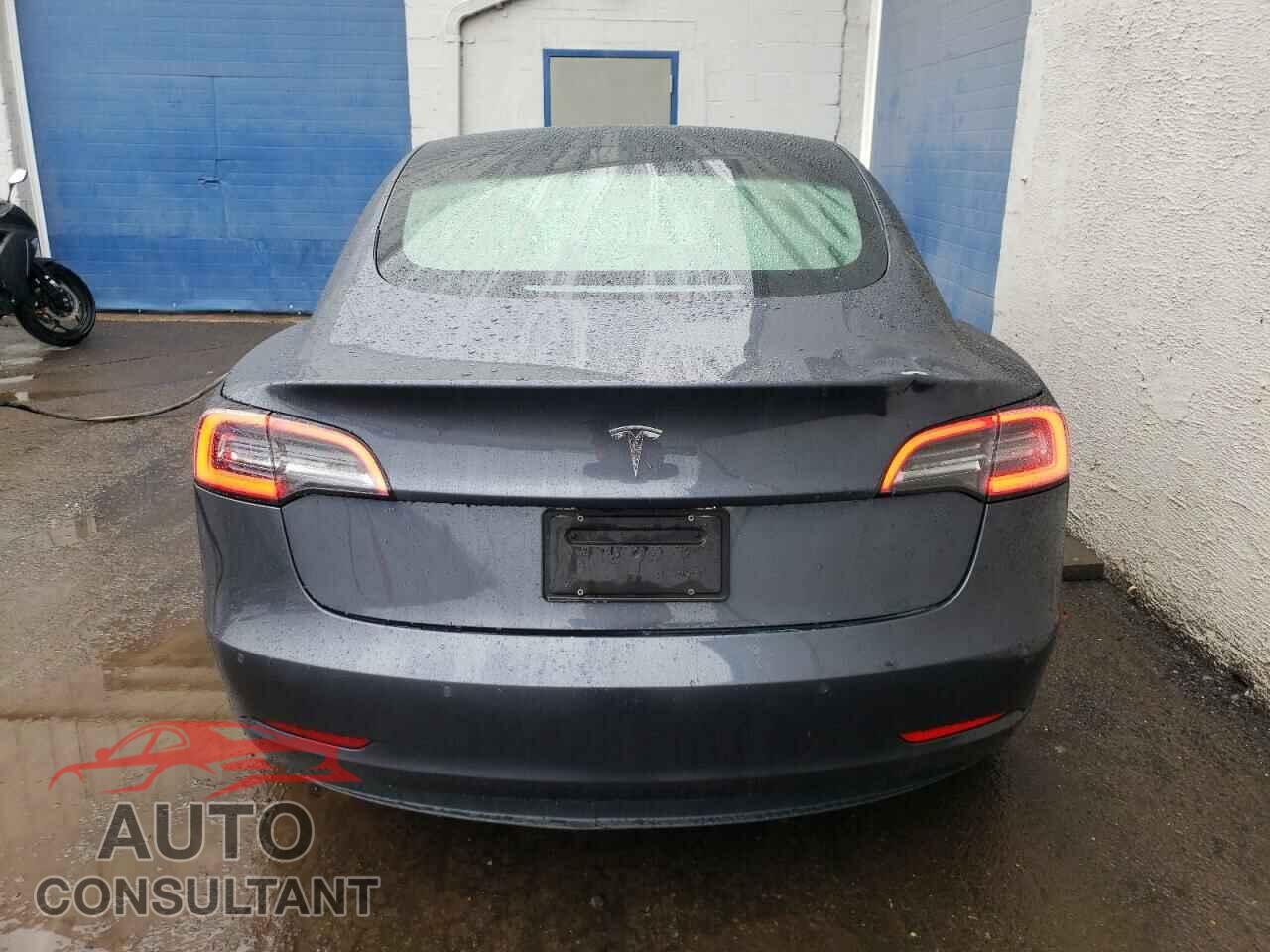 TESLA MODEL 3 2022 - 5YJ3E1EA4NF369376