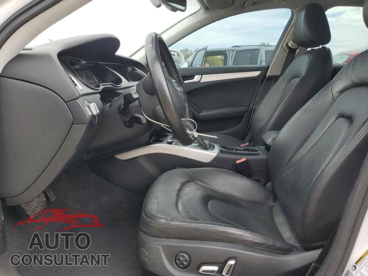 AUDI A4 2013 - WAUFFAFL0DN005642