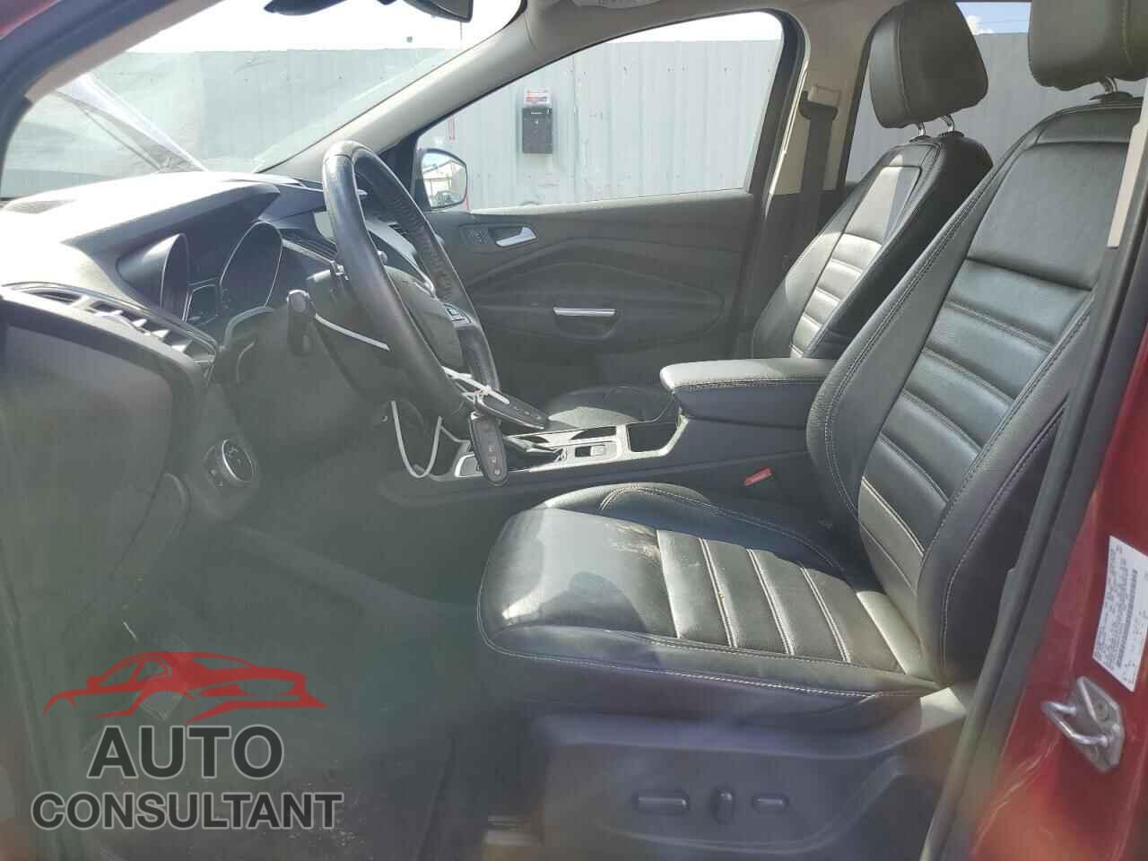 FORD ESCAPE 2017 - 1FMCU9JD5HUC58425