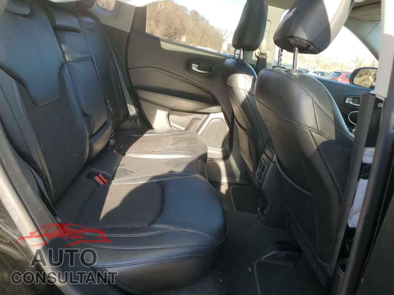 JEEP COMPASS 2017 - 3C4NJDBB8HT627553