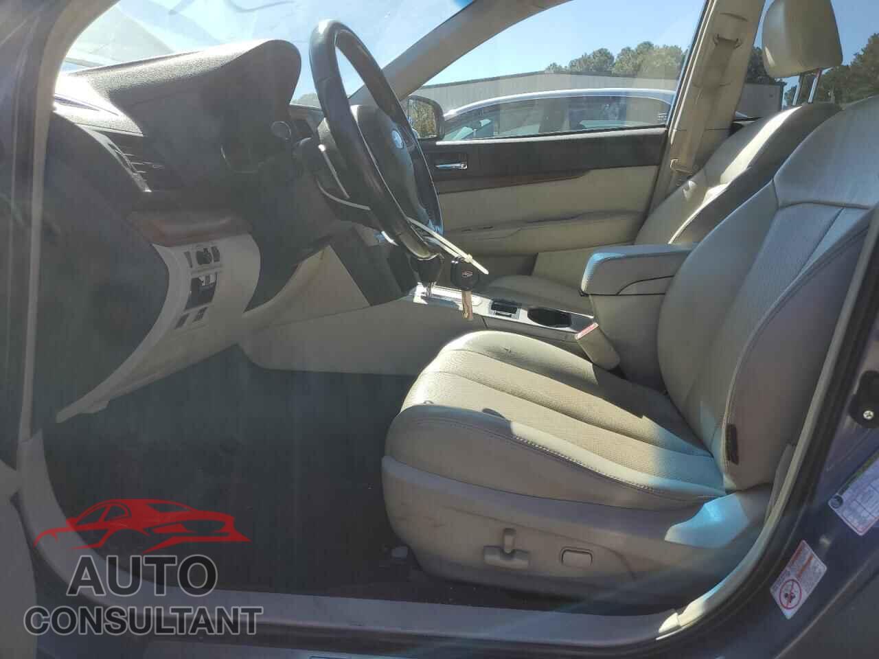 SUBARU OUTBACK 2013 - 4S4BRBKC8D3232881