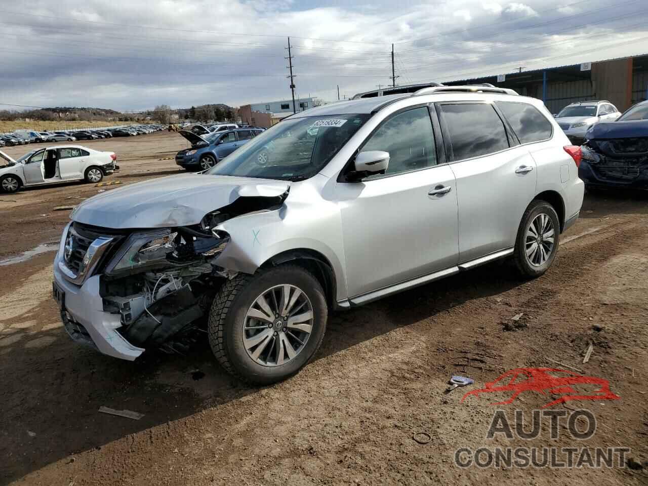 NISSAN PATHFINDER 2019 - 5N1DR2MM6KC601104